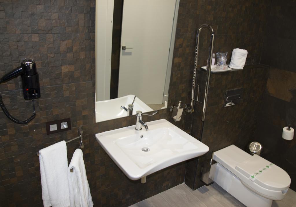 לבריחה Hotel Barrio Nuevo מראה חיצוני תמונה